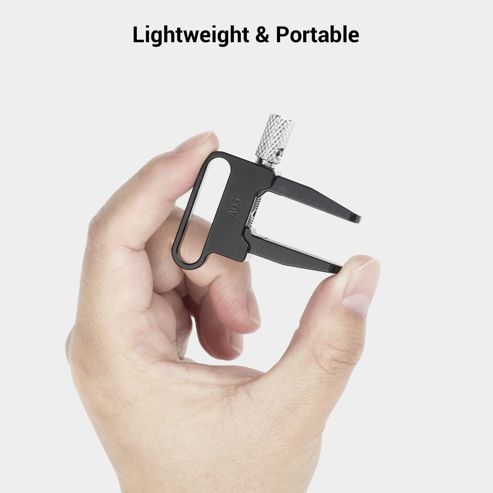 689-smallrig-cable-clamp-for-sony-a7riii-a7iii-a7r-iv-a7-ii-for-fujifilm-for-nikon-z5-z6-z7-for-canon-rp-3637-7.jpg SmallRig Cable Clamp for Sony A7RIII / A7III / A7R IV / A7 II, for FUJIFILM for Nikon Z5/Z6/Z7, for Canon RP – 3637